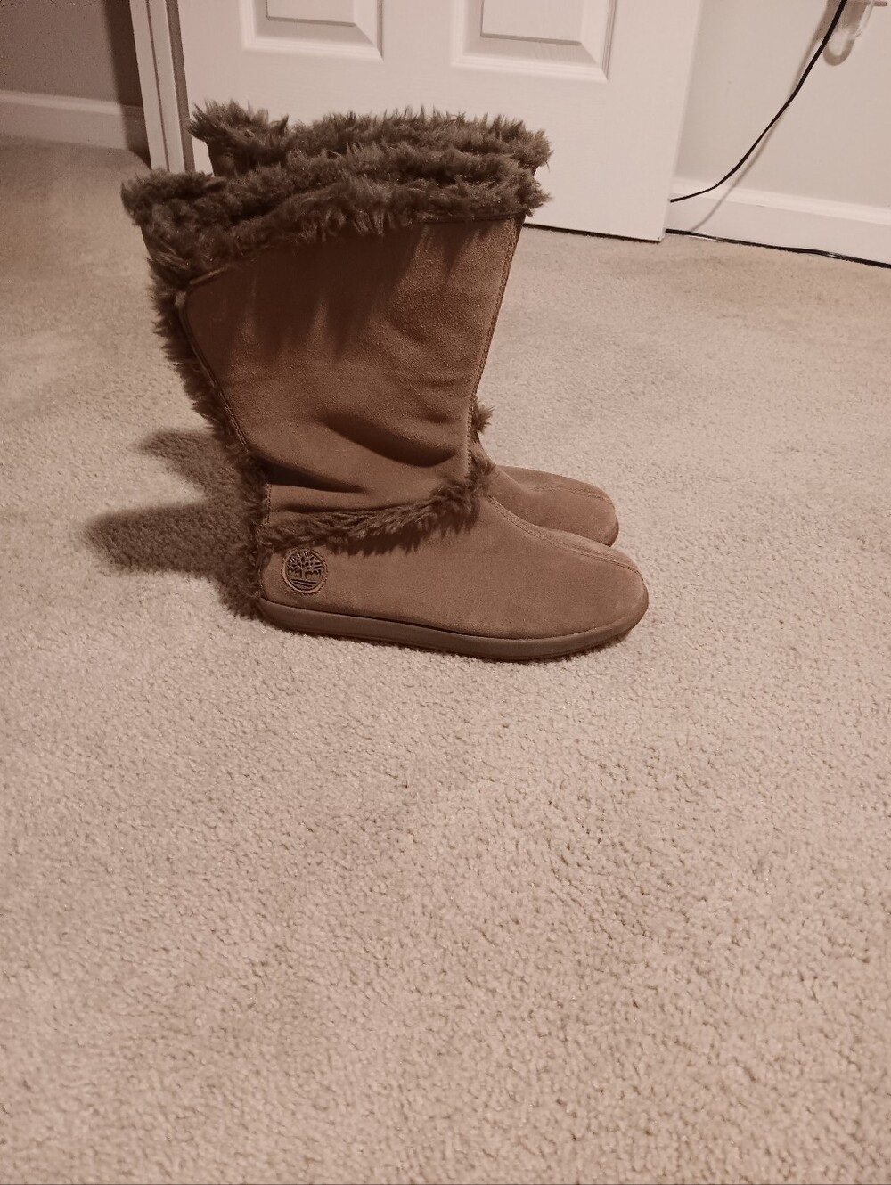 Timberland Women's Brown Suede-Like Faux-Fur Mid-Calf Boots. 8